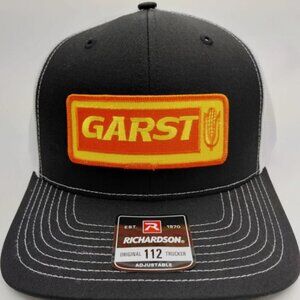 Garst Seed Company Black And White Richardson 112 Mesh Snap Back Hat Cap